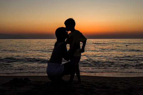Mediterranean Demographic Overview: Growth, Stress Factors and Regional Divergences